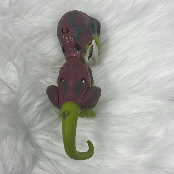 Untamed Raptor 5.54 “H Dinosaur Figured Stealth Green Tested/Works - Picture 8 of 8